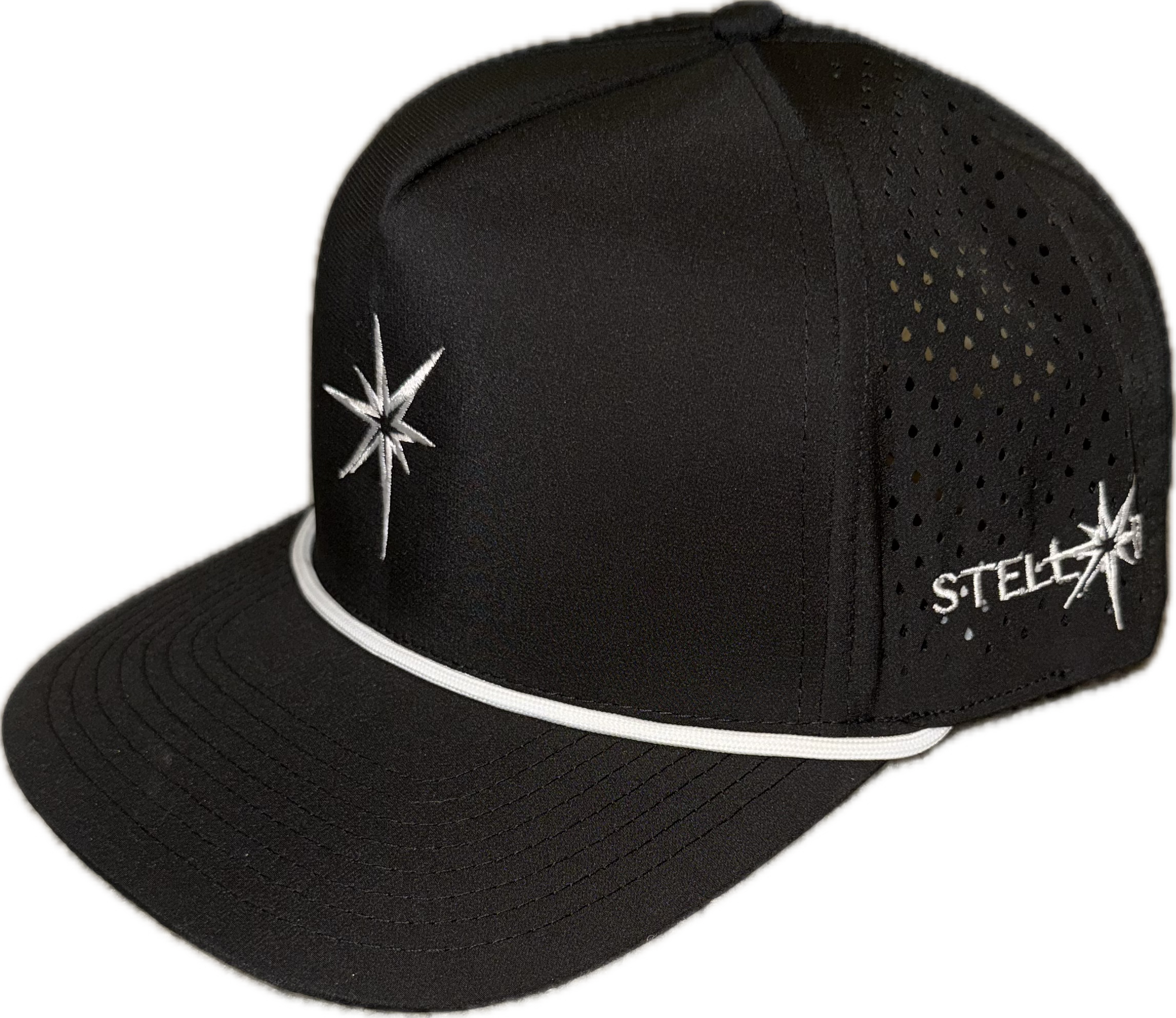 Black 5 panel rope hat.